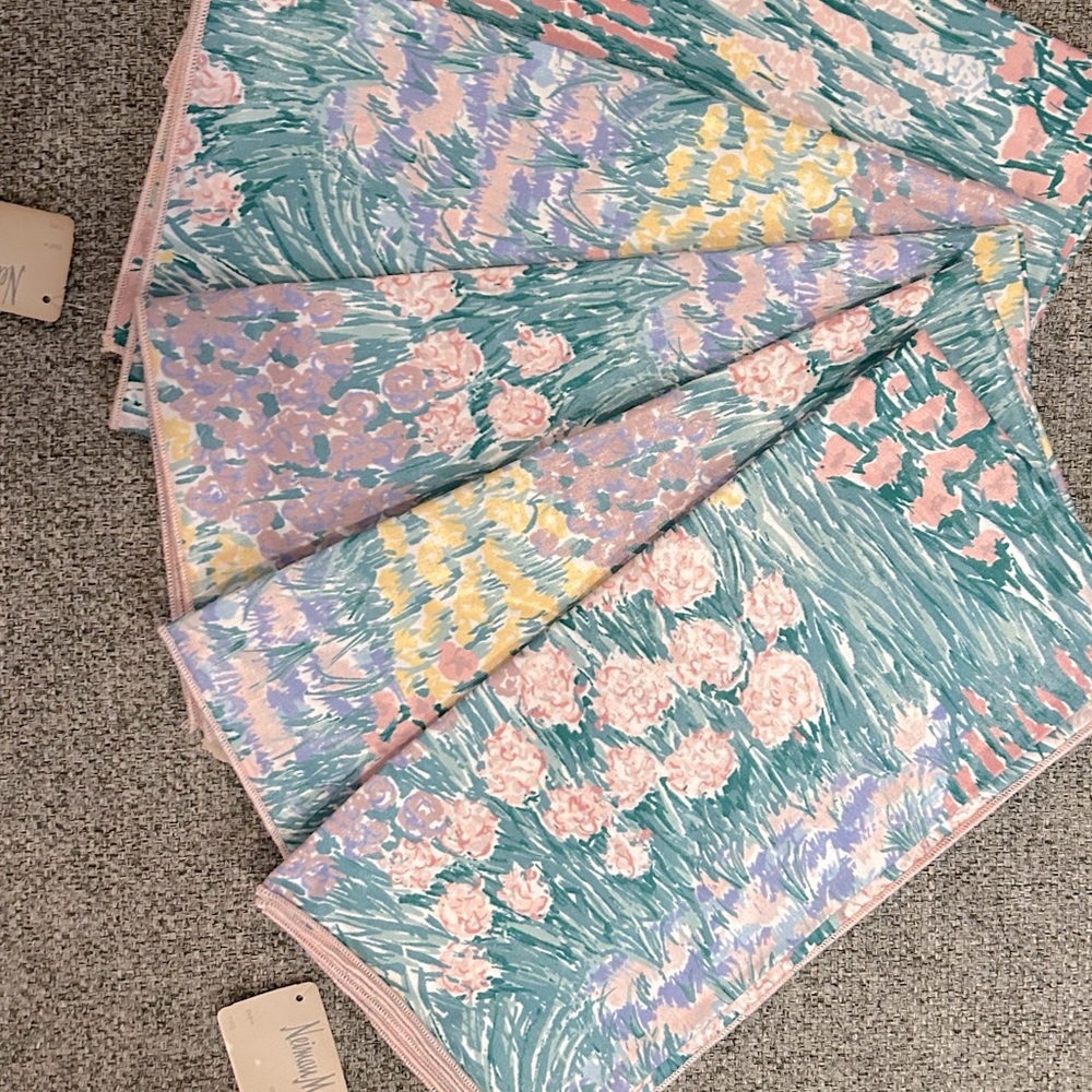 NWT: Vintage Neiman Marcus Set of Five Luxury Floral Cloth Napkins